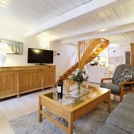 Kapitaenswohnung -schoene Altstadtwohnung, Mit Eigenem Parkplatz Lejlighed Flensborg