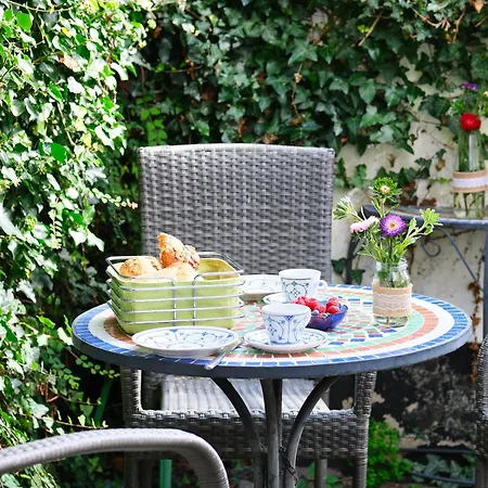 Kapitaenswohnung -schoene Altstadtwohnung, Mit Eigenem Parkplatz Lägenhet