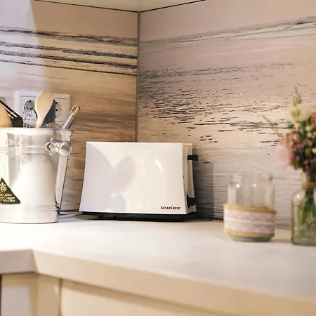 Kapitaenswohnung -schoene Altstadtwohnung, Mit Eigenem Parkplatz