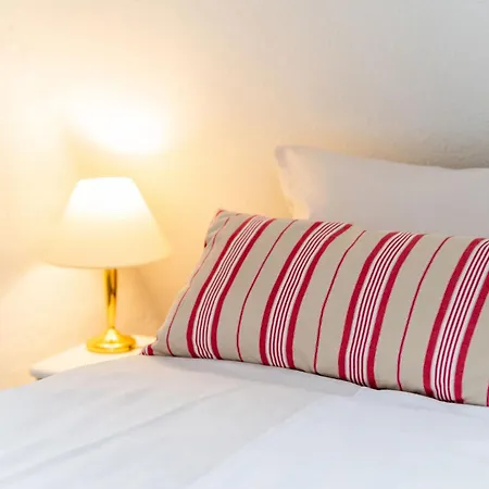 Kapitaenswohnung -schoene Altstadtwohnung, Mit Eigenem Parkplatz Flensborg