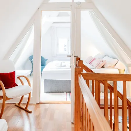 Kapitaenswohnung -schoene Altstadtwohnung, Mit Eigenem Parkplatz