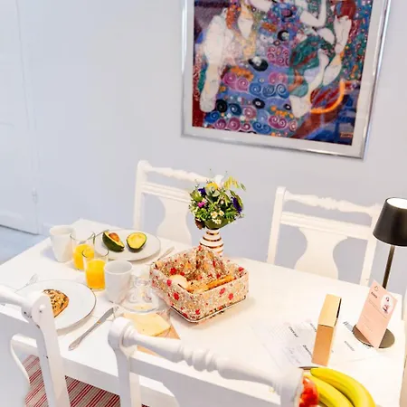 Kapitaenswohnung -schoene Altstadtwohnung, Mit Eigenem Parkplatz Lägenhet *